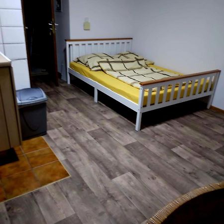 Ferien- Oder Monteurwohnung Stadtnah! Bad Oeynhausen Bagian luar foto
