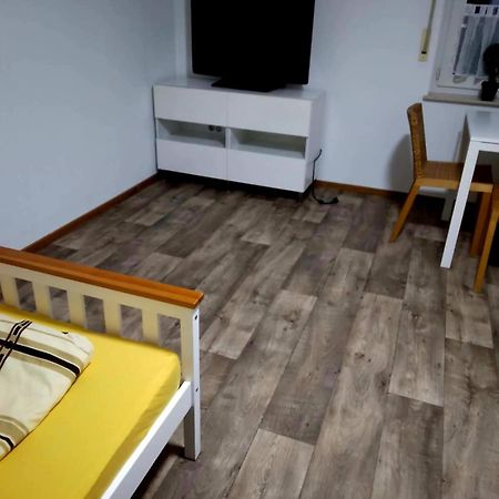 Ferien- Oder Monteurwohnung Stadtnah! Bad Oeynhausen Bagian luar foto